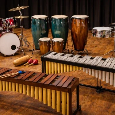 Percussion lessons Muziekles slagwerk in Groningen voor studenten van alle niveaus door samuel gonzalez